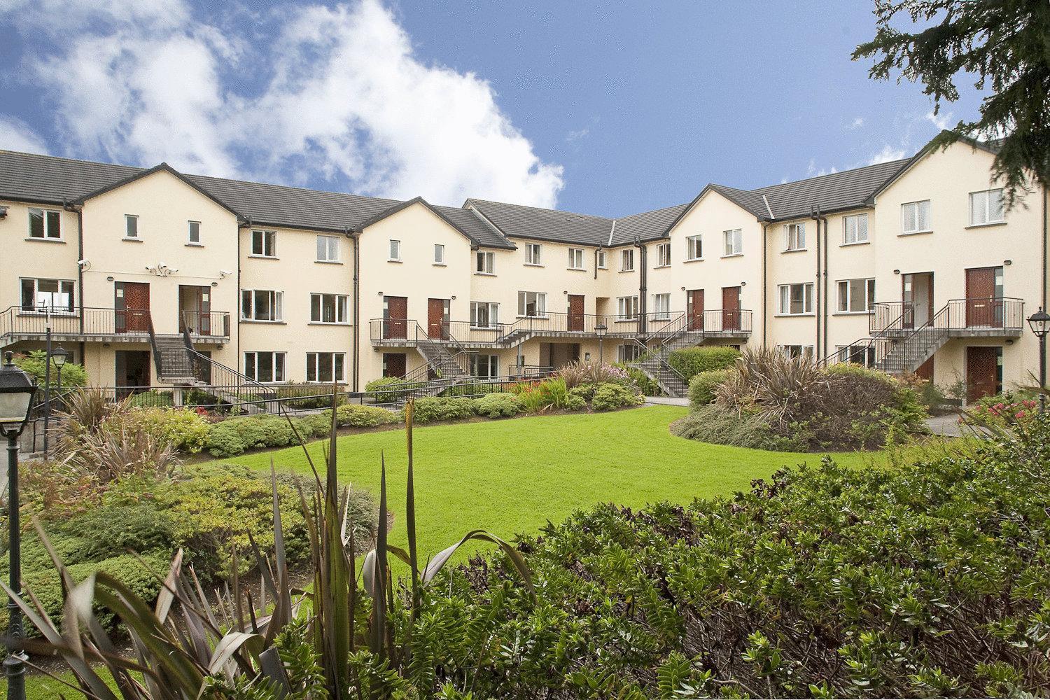 Menlo Park Apartments ゴールウェイ エクステリア 写真
